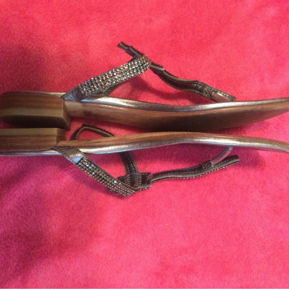 Stuart Weizmann Metallic Vanity Crystal T Strap F… - image 4